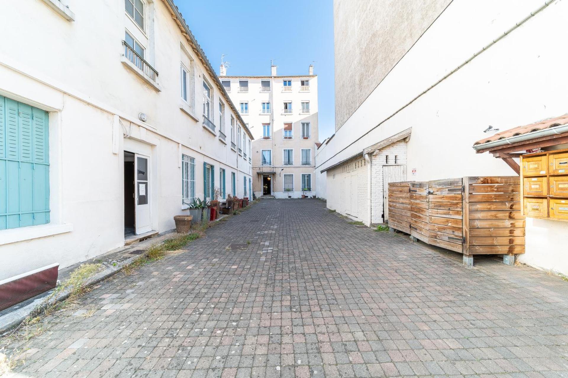 Le Marietton Appartement Cosy A Deux Pas Du Metro Valmy Lyon Exteriör bild