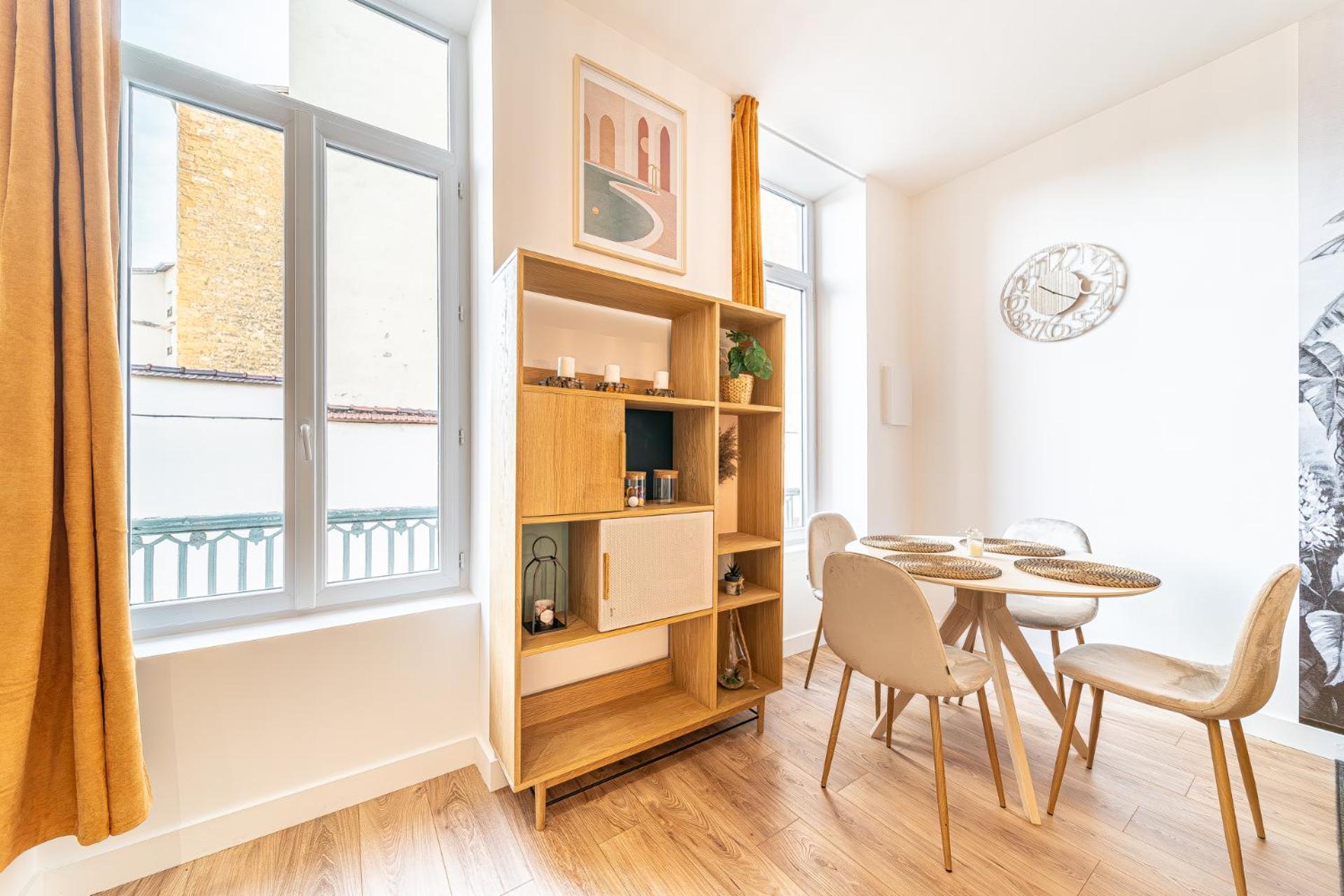 Le Marietton Appartement Cosy A Deux Pas Du Metro Valmy Lyon Exteriör bild