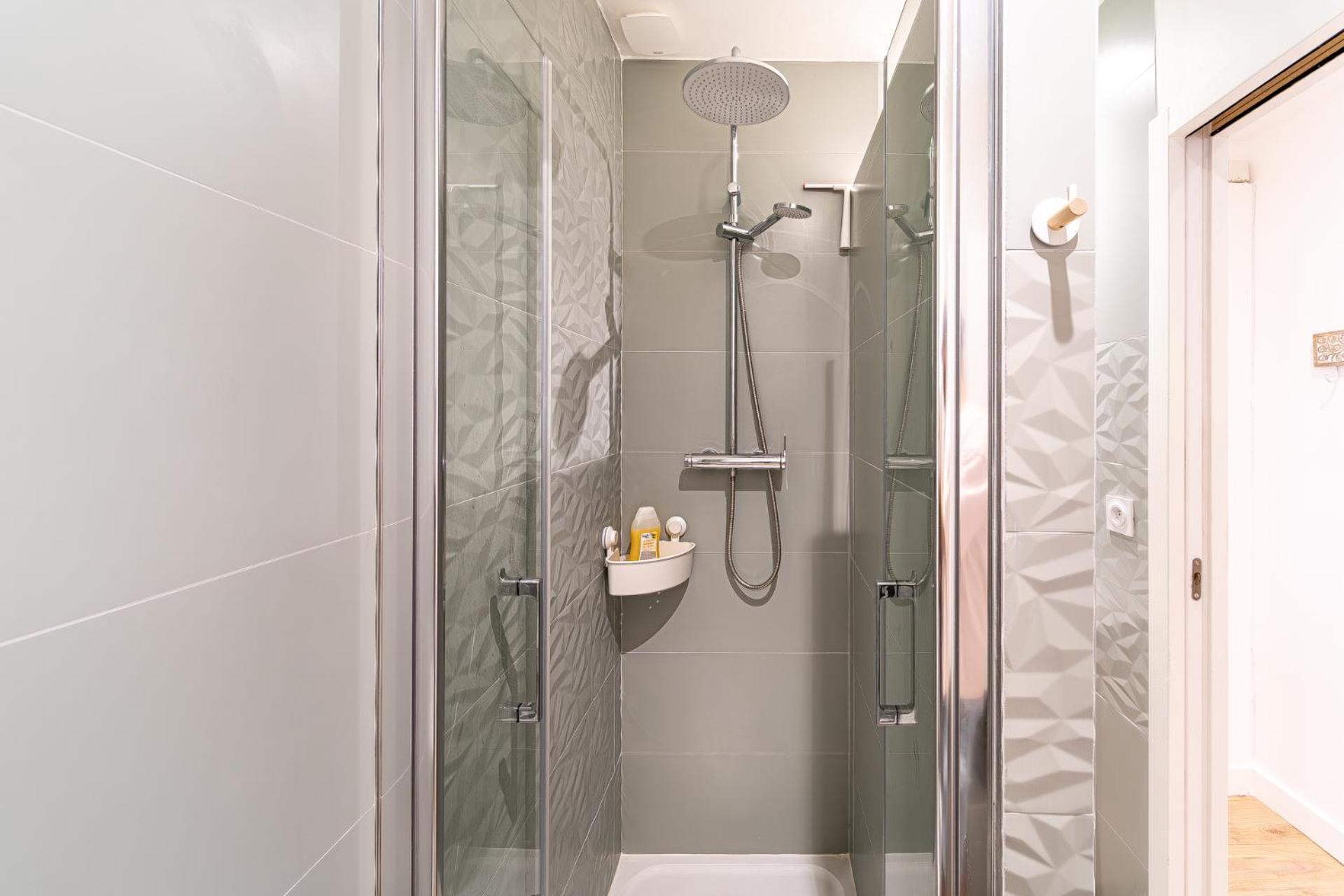 Le Marietton Appartement Cosy A Deux Pas Du Metro Valmy Lyon Exteriör bild
